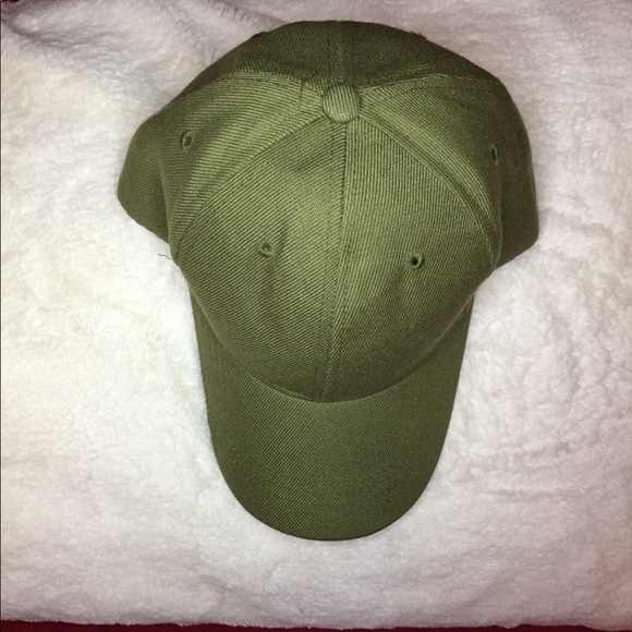 Gregory ‘s Baseball Cap in Green - Picture 3 of 6